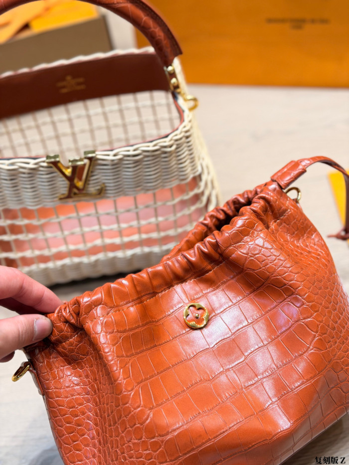LV Capucines Bag 351 DB562 26cm