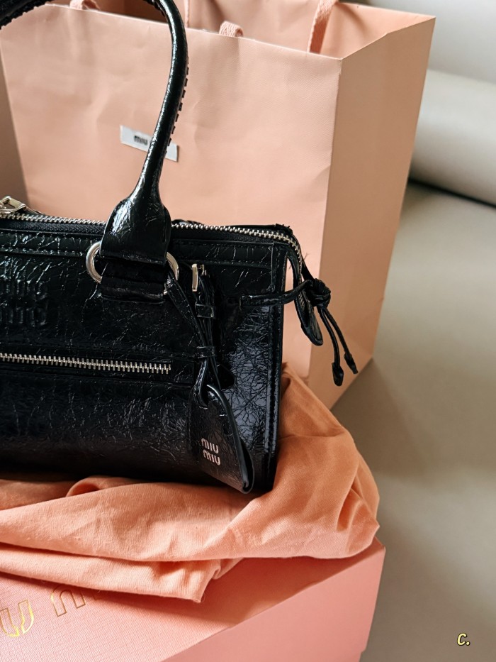 Miu Miu Handbag 033 DB072 28cm