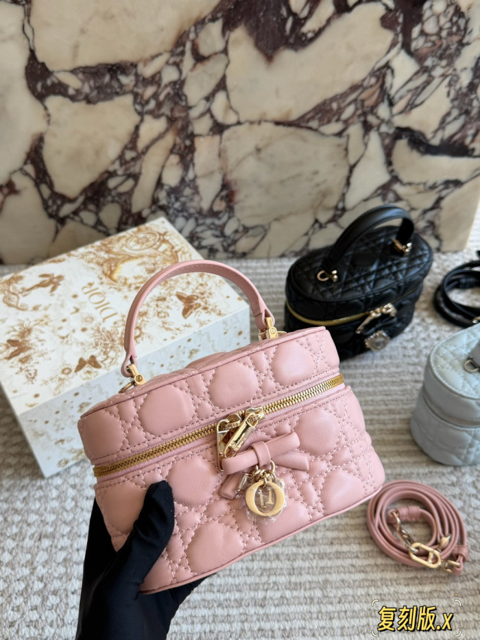 Dior Handbag 026 DB552 17cm