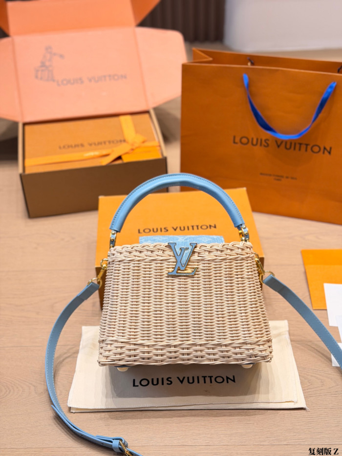 LV Capucines Bag 350 DB552 26cm