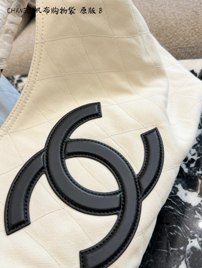 Chanel Coco Beach Bag 147 DB572 40cm