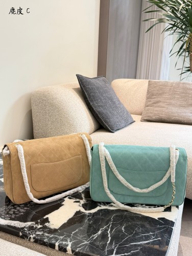 Chanel Shoulder Bag 144 DB033 32cm