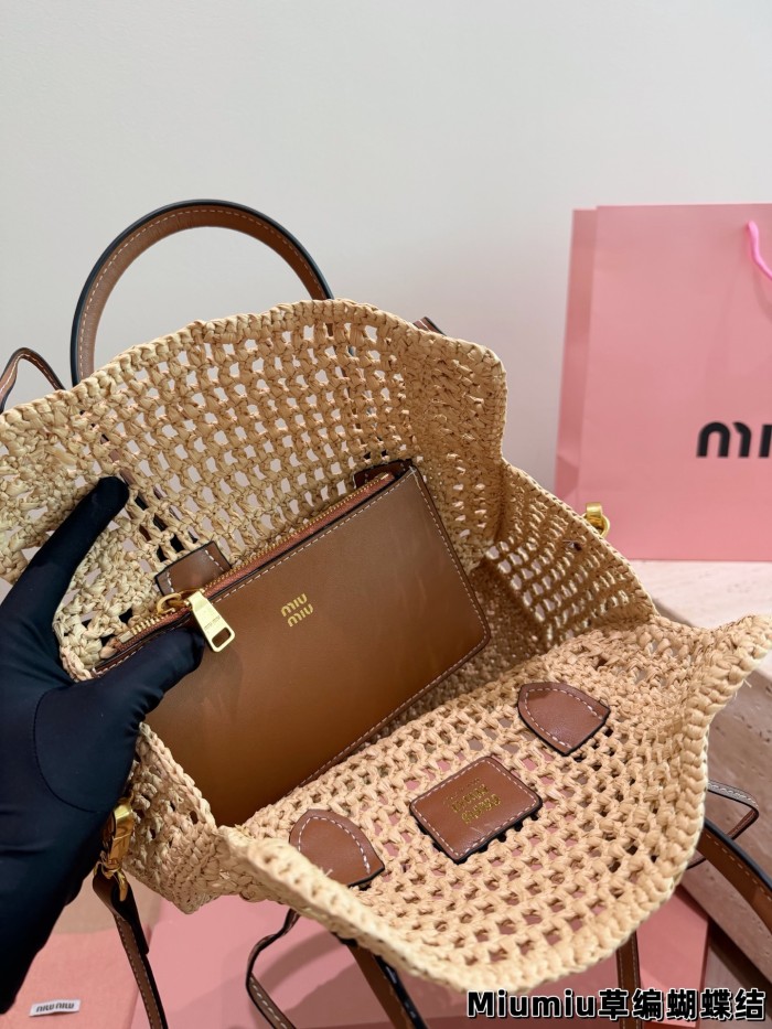 Miu Miu Handbag 034 DB532 25cm