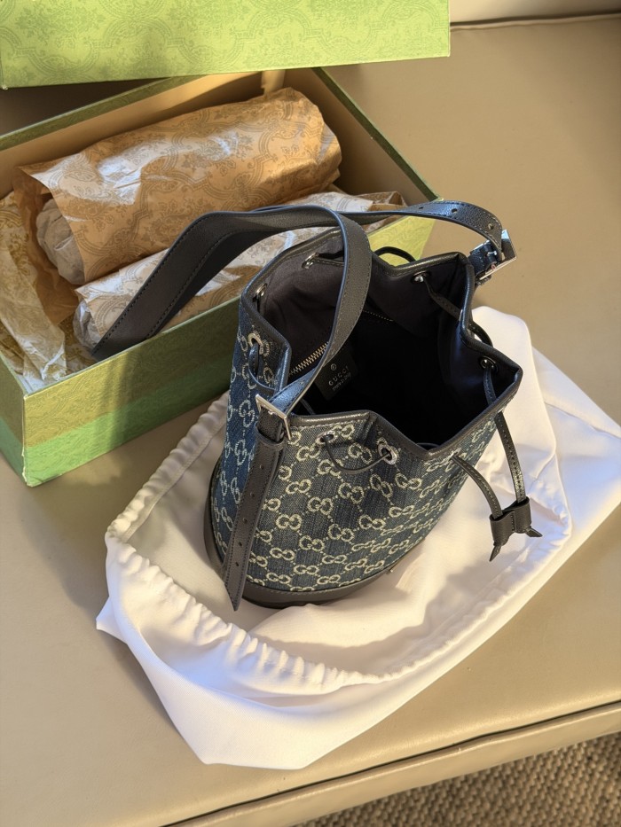 Gucci Bucket Bag 044 DB561 21cm