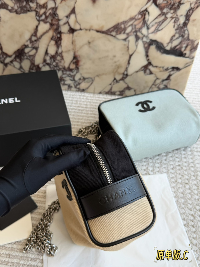 Chanel Coco Beach Bag 141 DB022 20cm