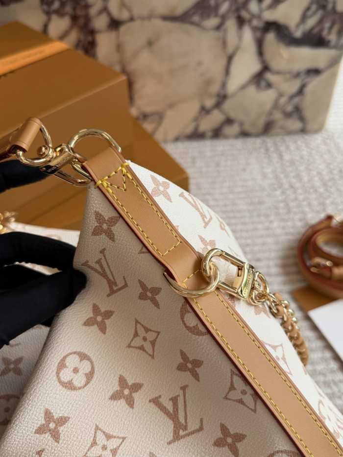 LV Multipass Bag 349 DB522 28cm