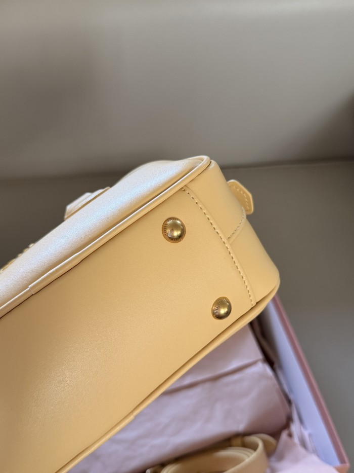 Miu Miu Handbag 032 DB502 23cm
