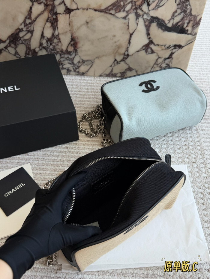 Chanel Coco Beach Bag 141 DB022 20cm
