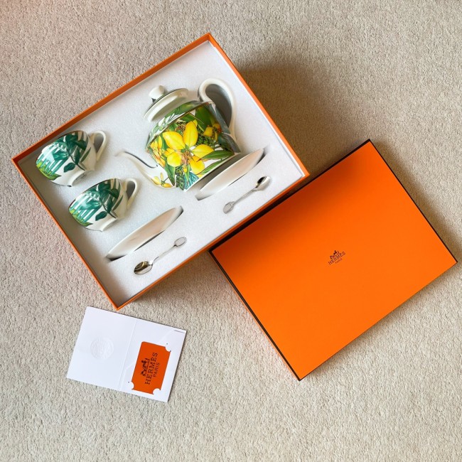 Hermes Coffee Set