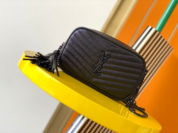 YSL Lou Bag 585040 JY054 19cm