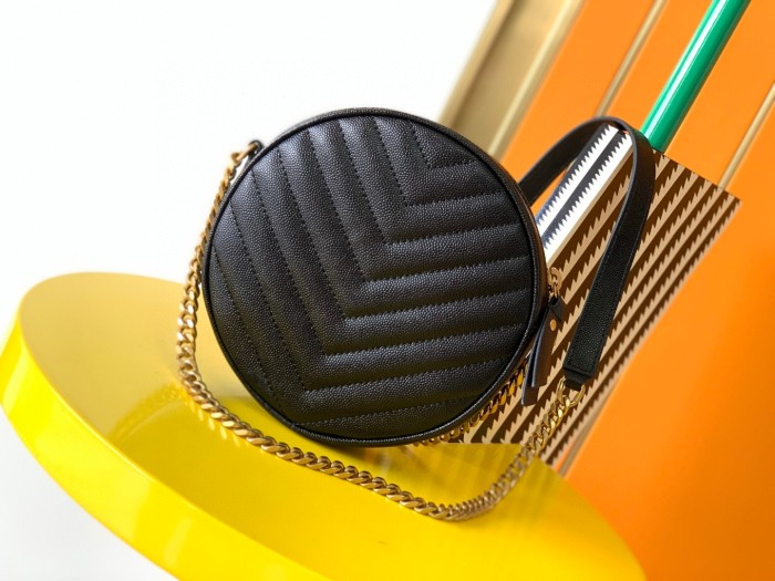 YSL Vinyle Bag 610436 JY044 17cm