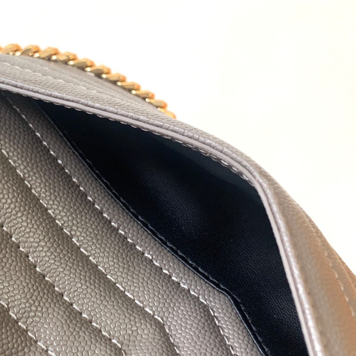 YSL Lou Bag 585040 JY054 19cm