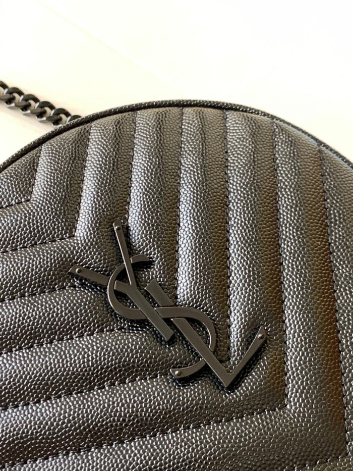 YSL Vinyle Bag 610436 JY044 17cm