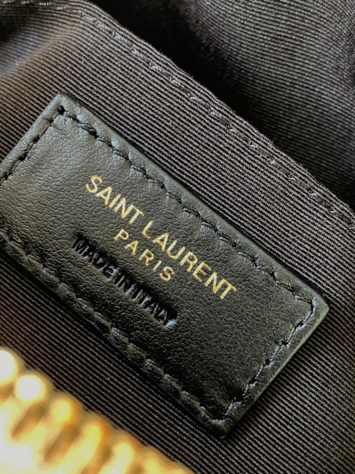 YSL Vinyle Bag 610436 JY044 17cm