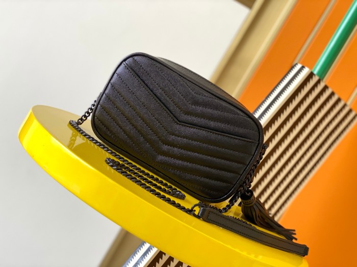 YSL Lou Bag 585040 JY054 19cm