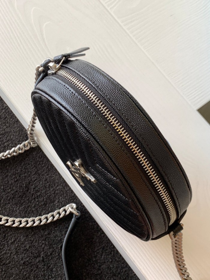 YSL Vinyle Bag 610436 JY044 17cm