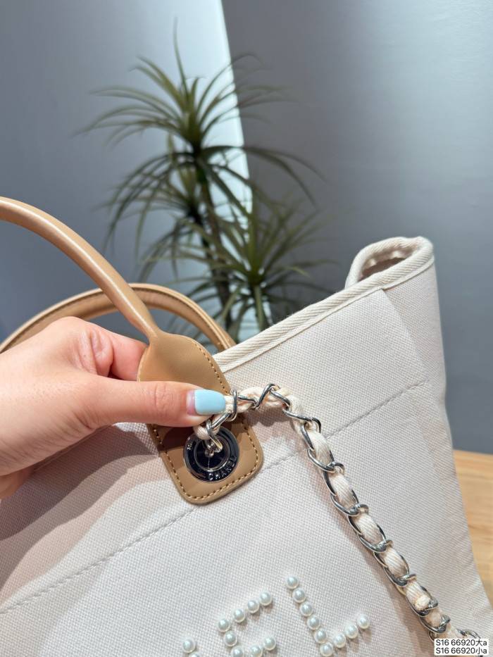 Chanel Straw Beach Bag 66920 DB541 33-38cm
