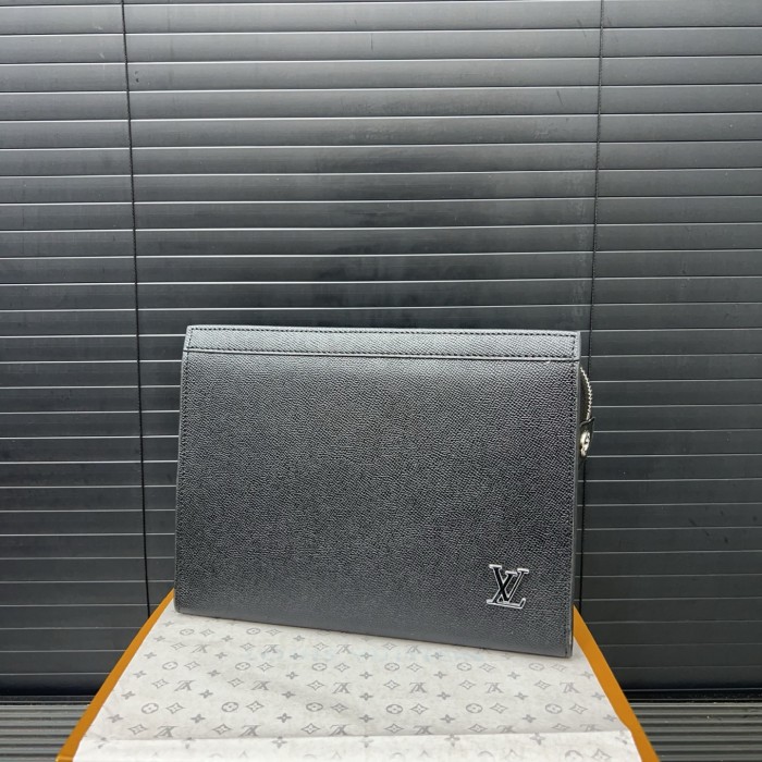 LV Pochette Voyage Clutch 357 DB011 27cm