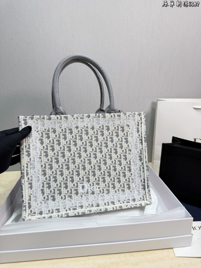 Dior Book Tote 027 DB022-562 26-42cm