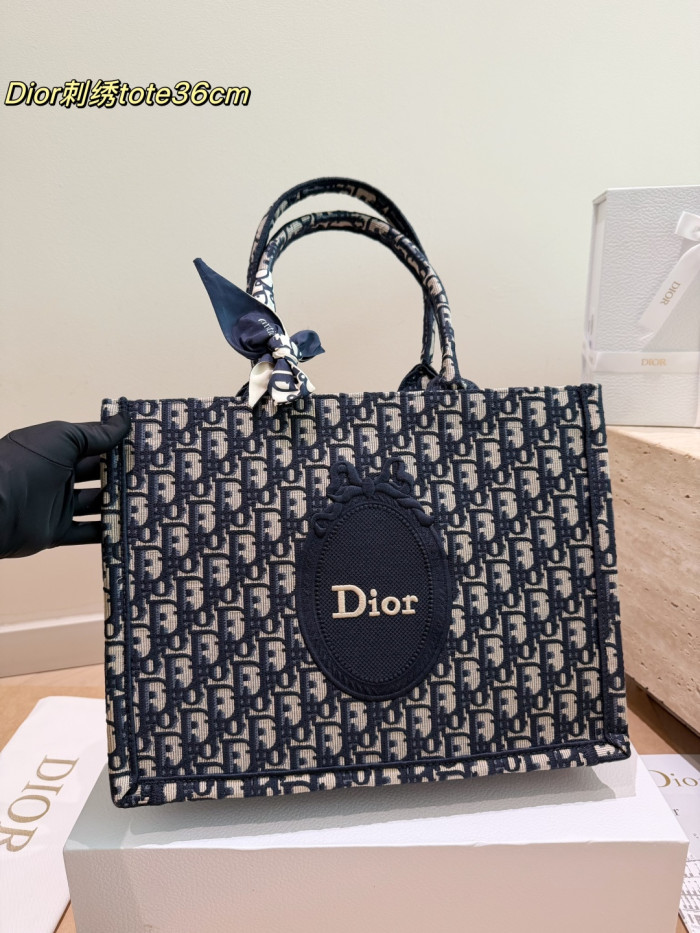 Dior Book Tote 029 DB042 35cm