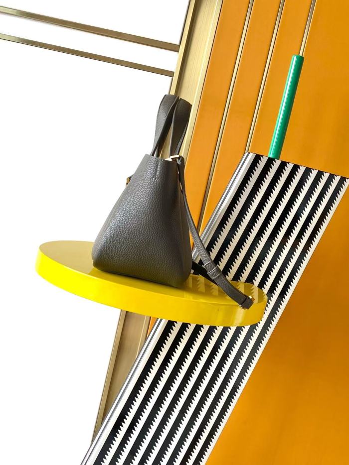 YSL Bea Tote 872469 JY085 18cm
