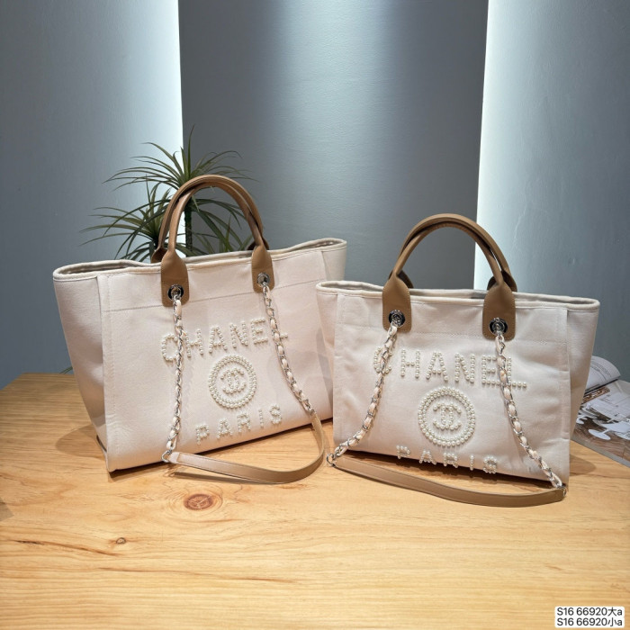 Chanel Straw Beach Bag 66920 DB541 33-38cm