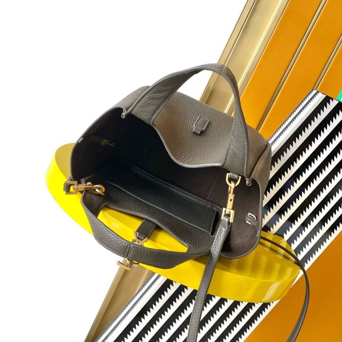 YSL Bea Tote 872469 JY085 18cm