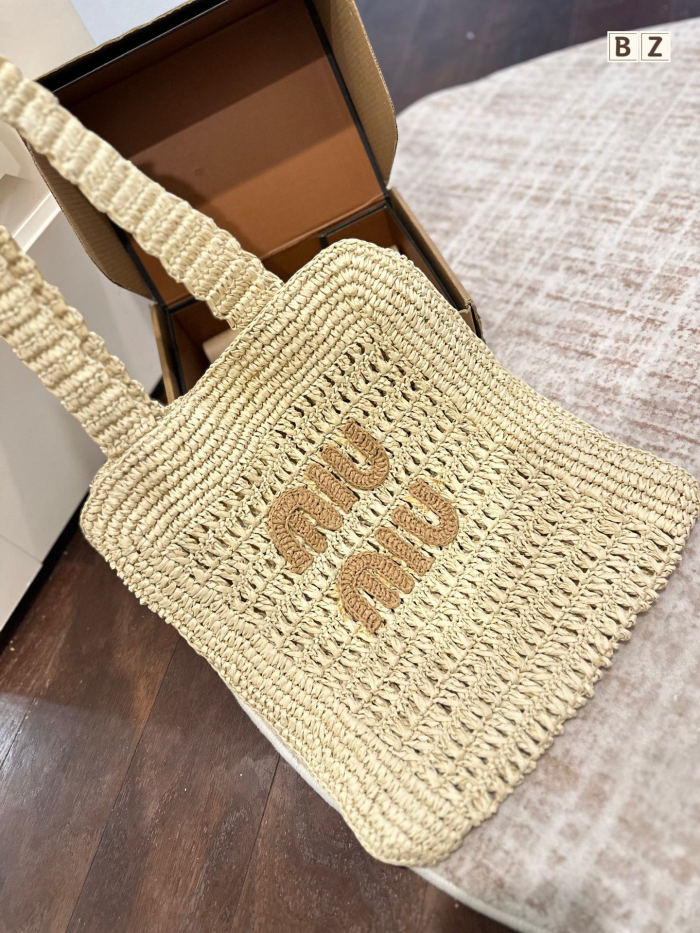 Miu Miu Straw Tote 035 DB021 33cm