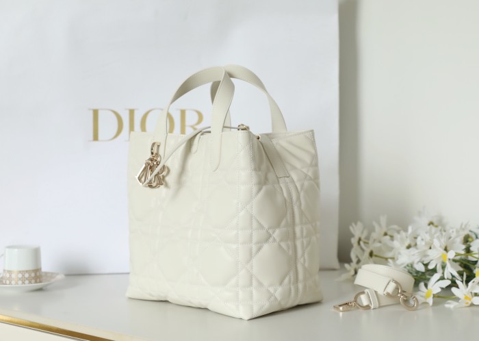 Dior Toujours Bag 001 YD039 23cm