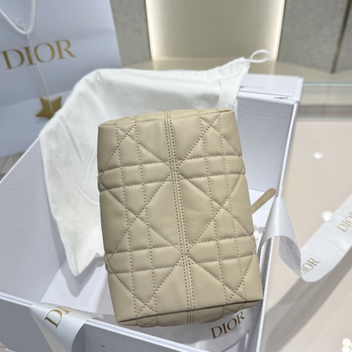 Dior Toujours Bag 002 YD009 16cm