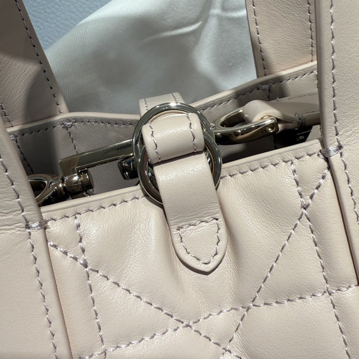 Dior Toujours Bag 002 YD009 16cm