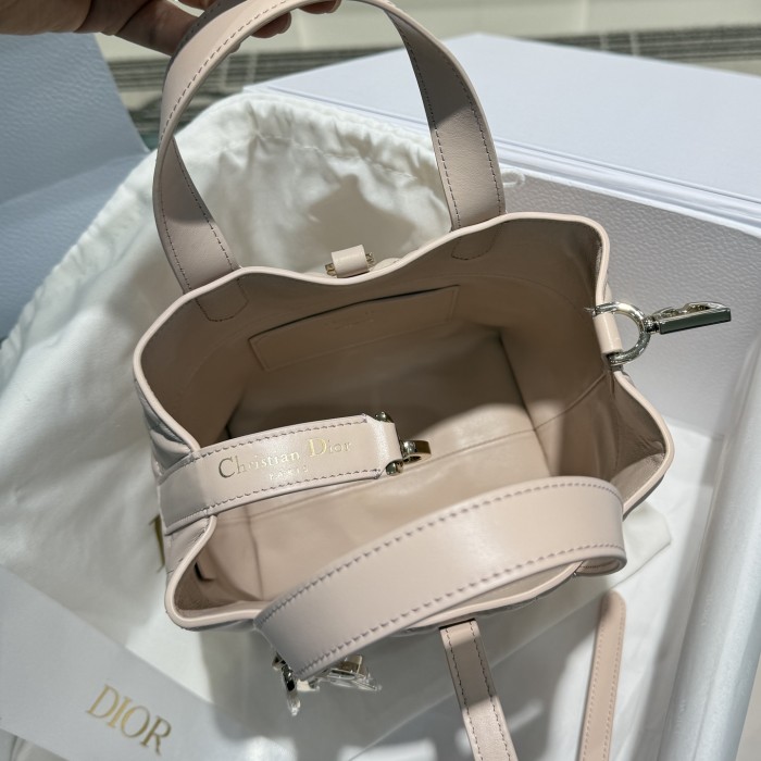 Dior Toujours Bag 002 YD009 16cm
