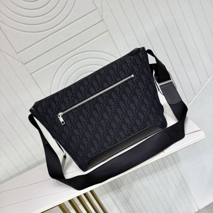 Dior Jett Bag 214 YD015 31cm