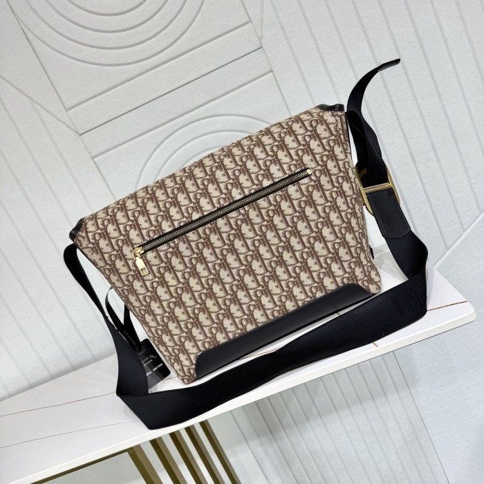 Dior Jett Bag 214 YD015 31cm