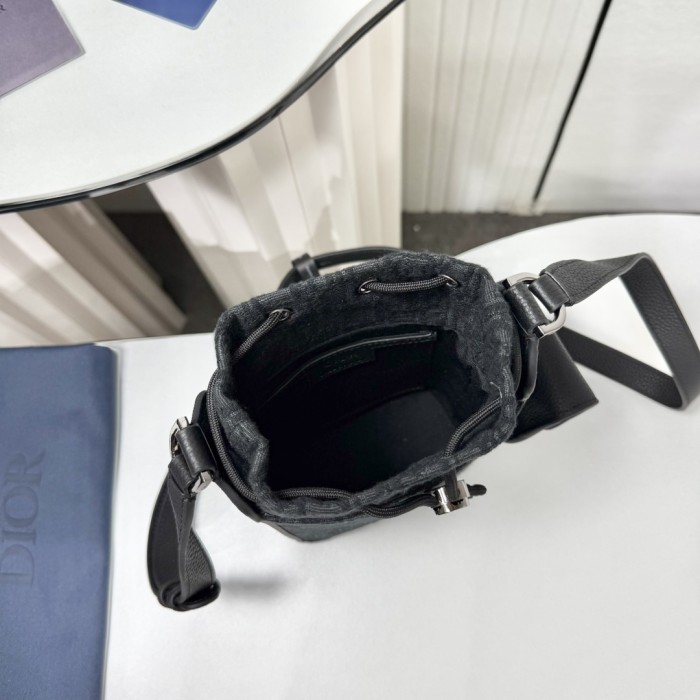 Dior Bucket Bag 594 YD024 13.5cm