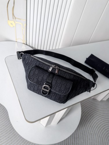 Dior 8 Bumbag 071 YD024 39cm
