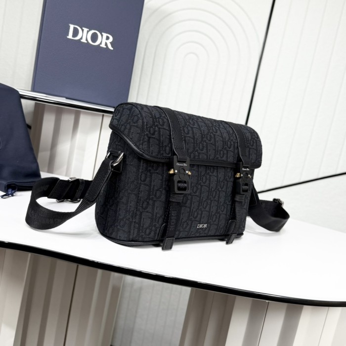 Dior Hit The Road Bag 333 YD035 24cm