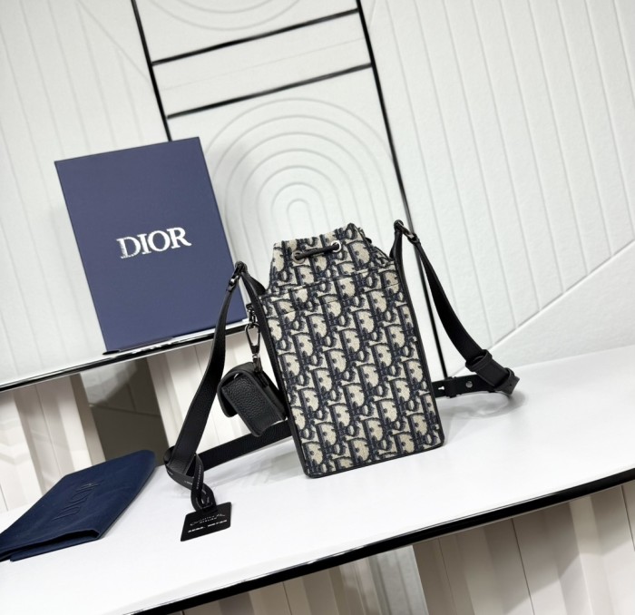 Dior Bucket Bag 594 YD024 13.5cm