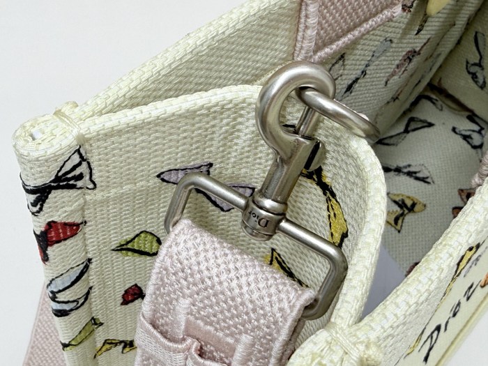 Dior Book Tote 8833 YD004-054 26-41cm