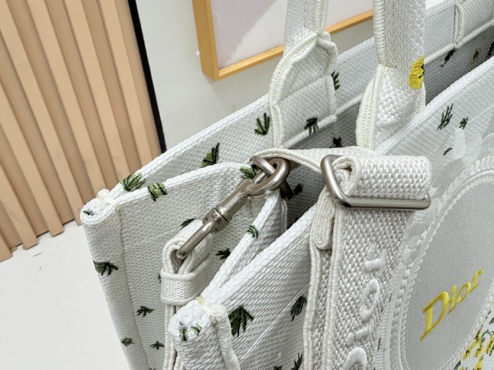 Dior Book Tote 8833 YD004-054 26-41cm