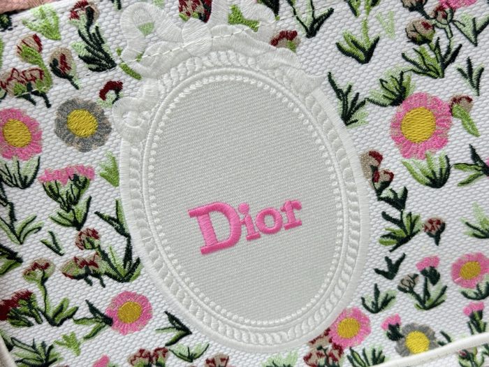 Dior Book Tote 8833 YD004-054 26-41cm