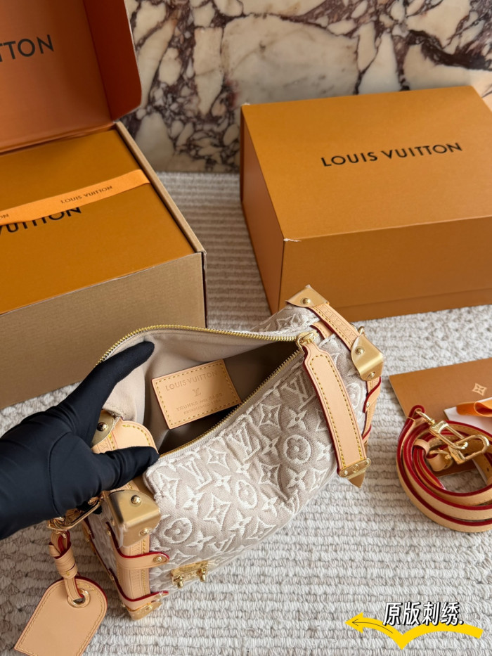 LV Side Trunk Bag 363 DB052 26cm