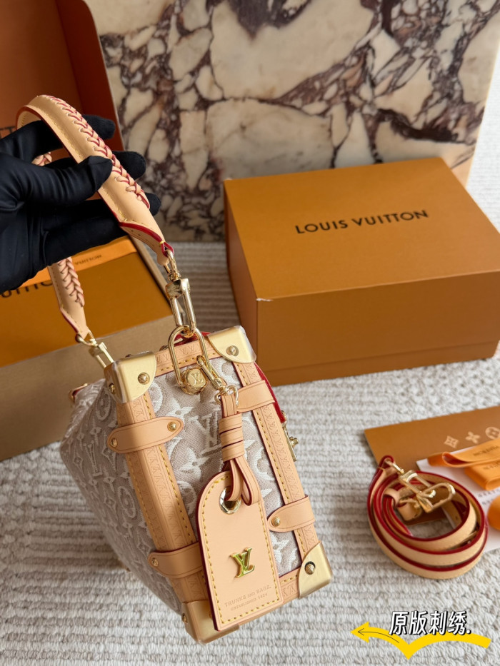 LV Side Trunk Bag 363 DB052 26cm