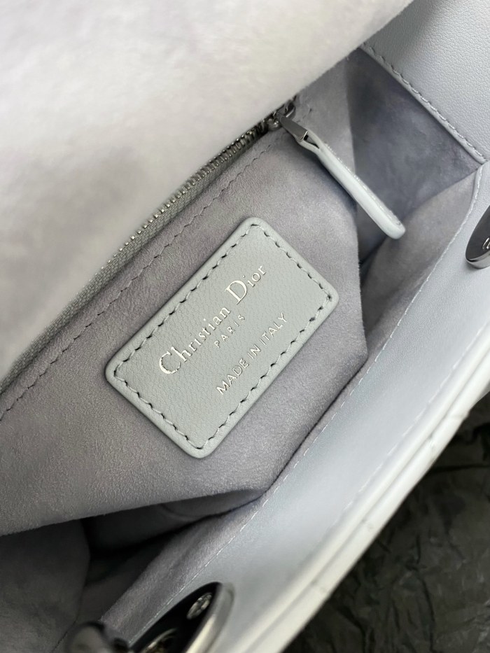 Dior Lady Dior Bag 3310 4123 YD089-0801 17-20cm