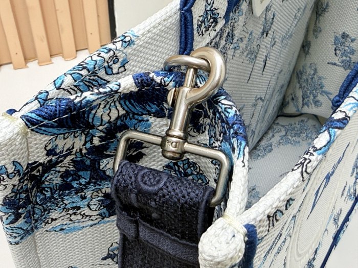 Dior Book Tote 8833 YD004-054 26-41cm