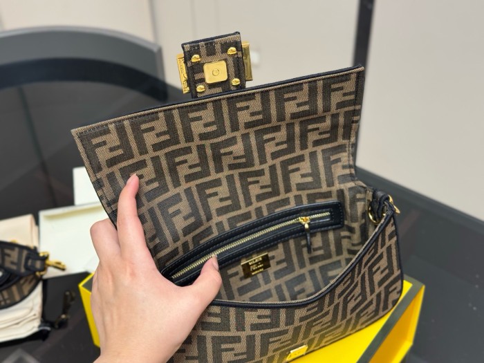 Fendi Baguette Bag 009 DB091 27cm