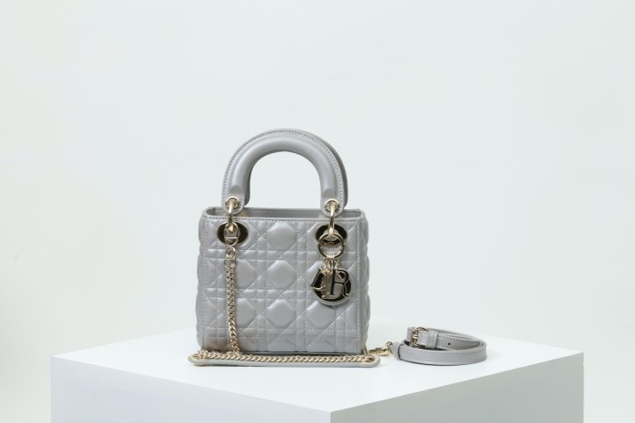 Dior Lady Dior Bag M673 YD085 17cm