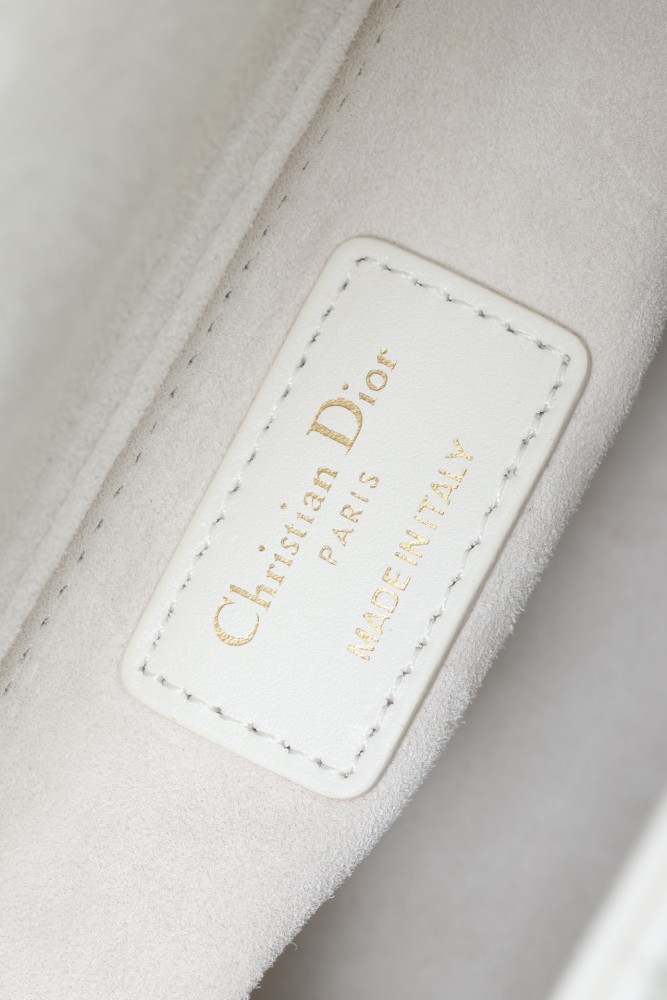 Dior Lady Dior Bag M0539 YD086 20cm