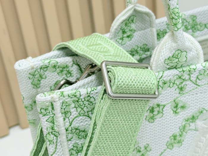 Dior Book Tote 8833 YD004-054 26-41cm