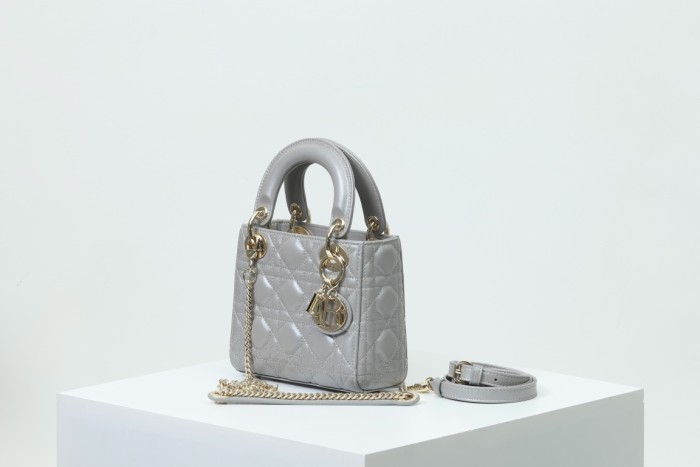 Dior Lady Dior Bag M673 YD085 17cm